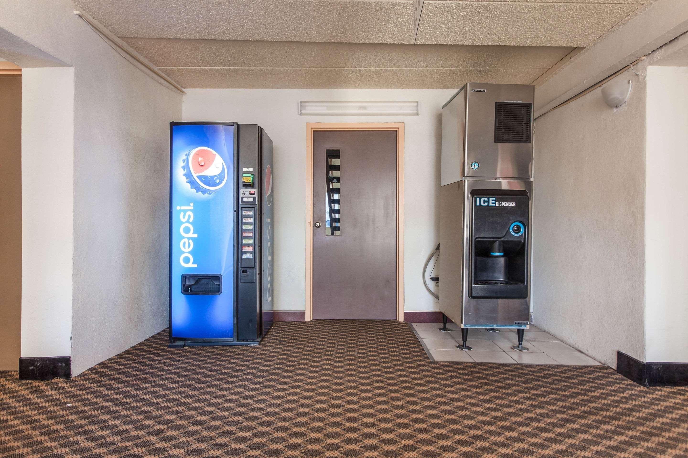 Econo Lodge Lexington Exterior photo